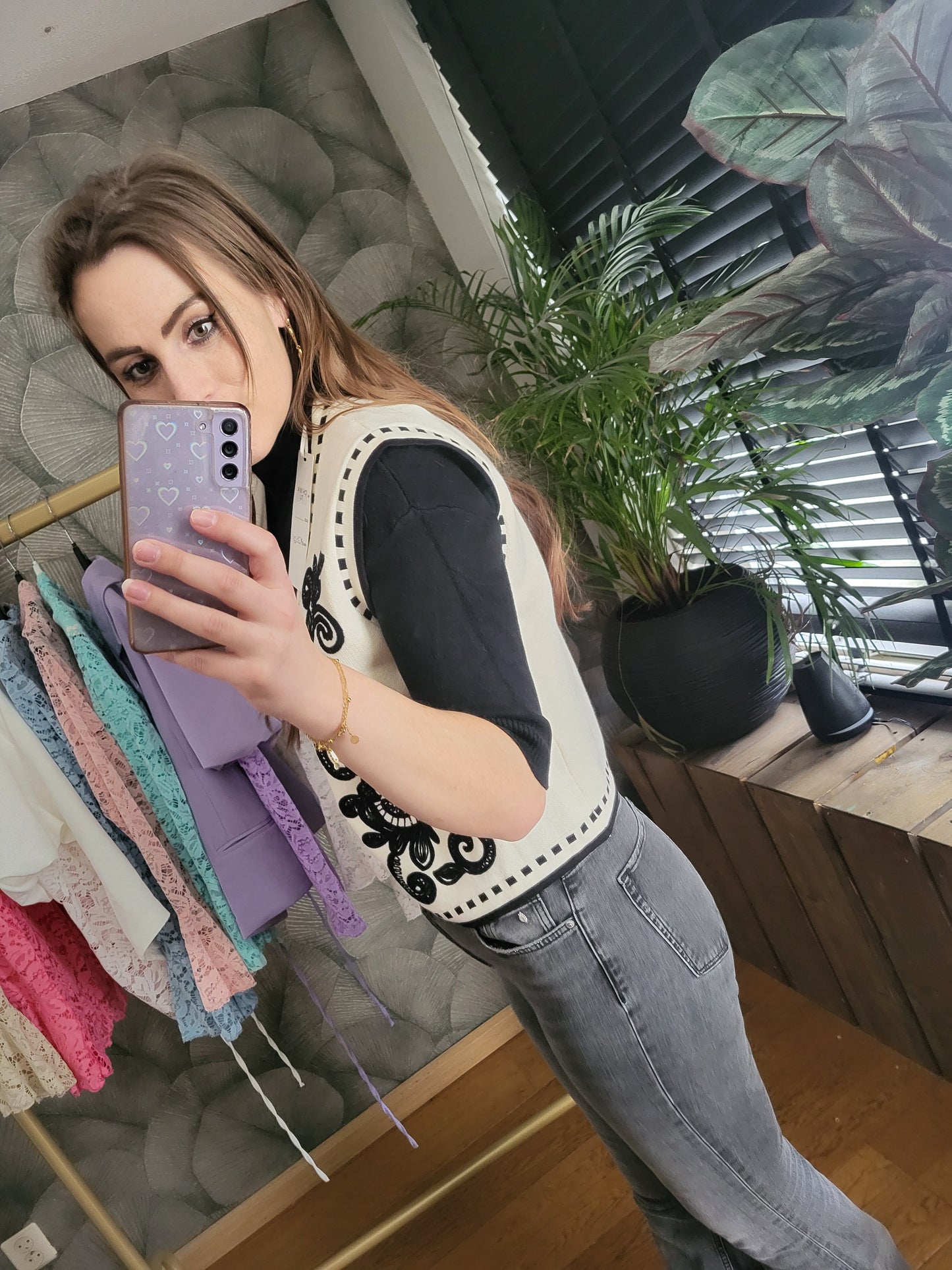 Gilet zwart broderie.