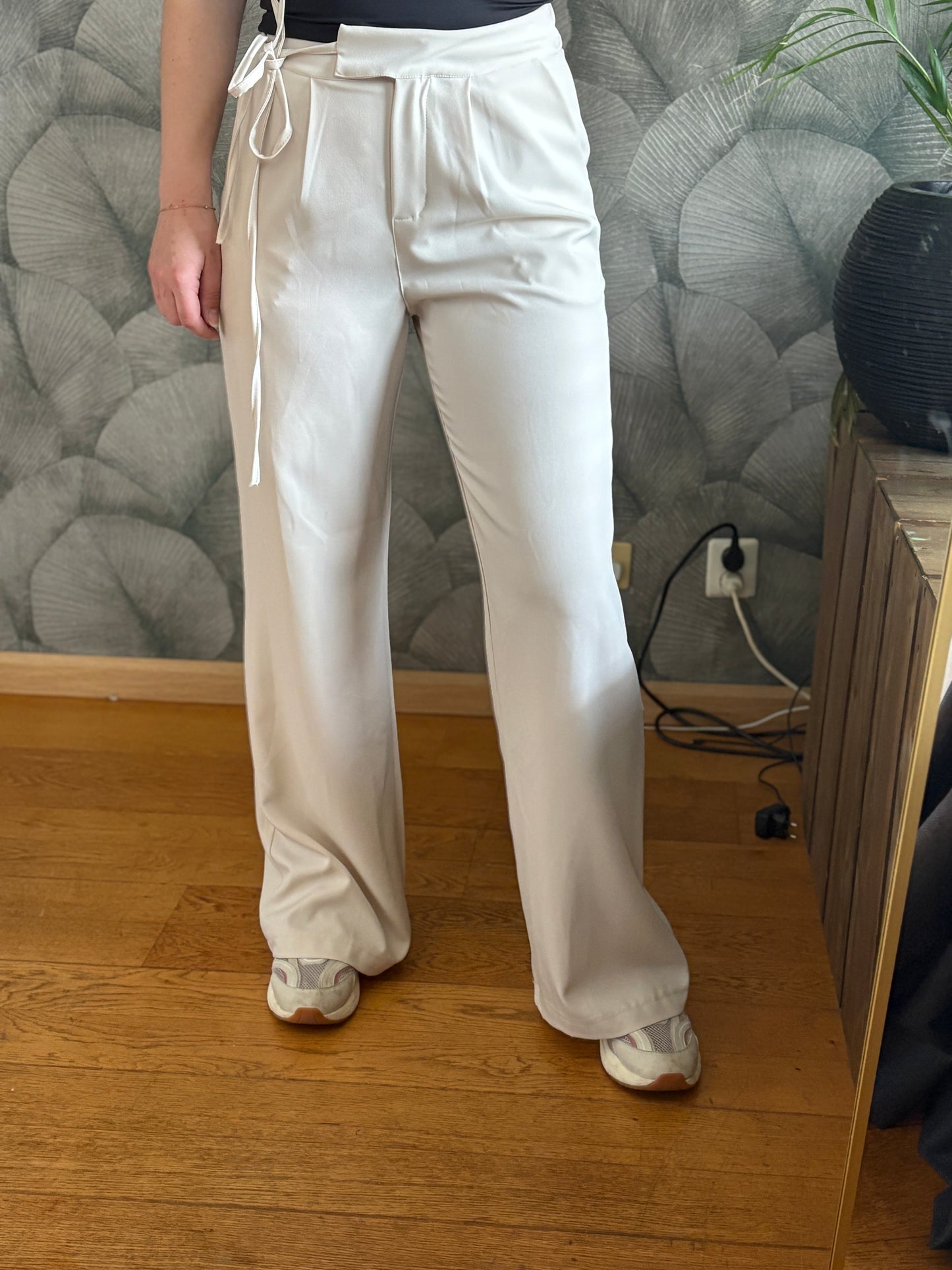 Broek creme.