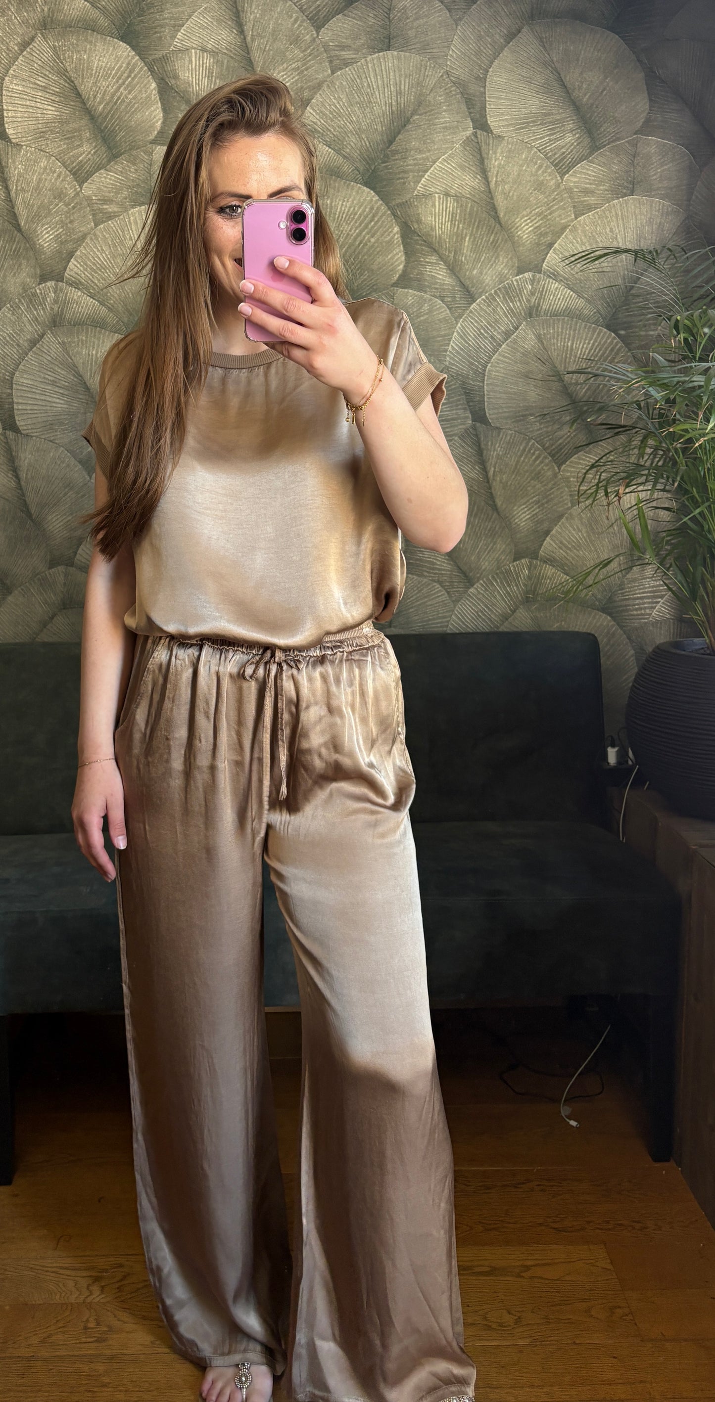 SIlky shirt bronze.